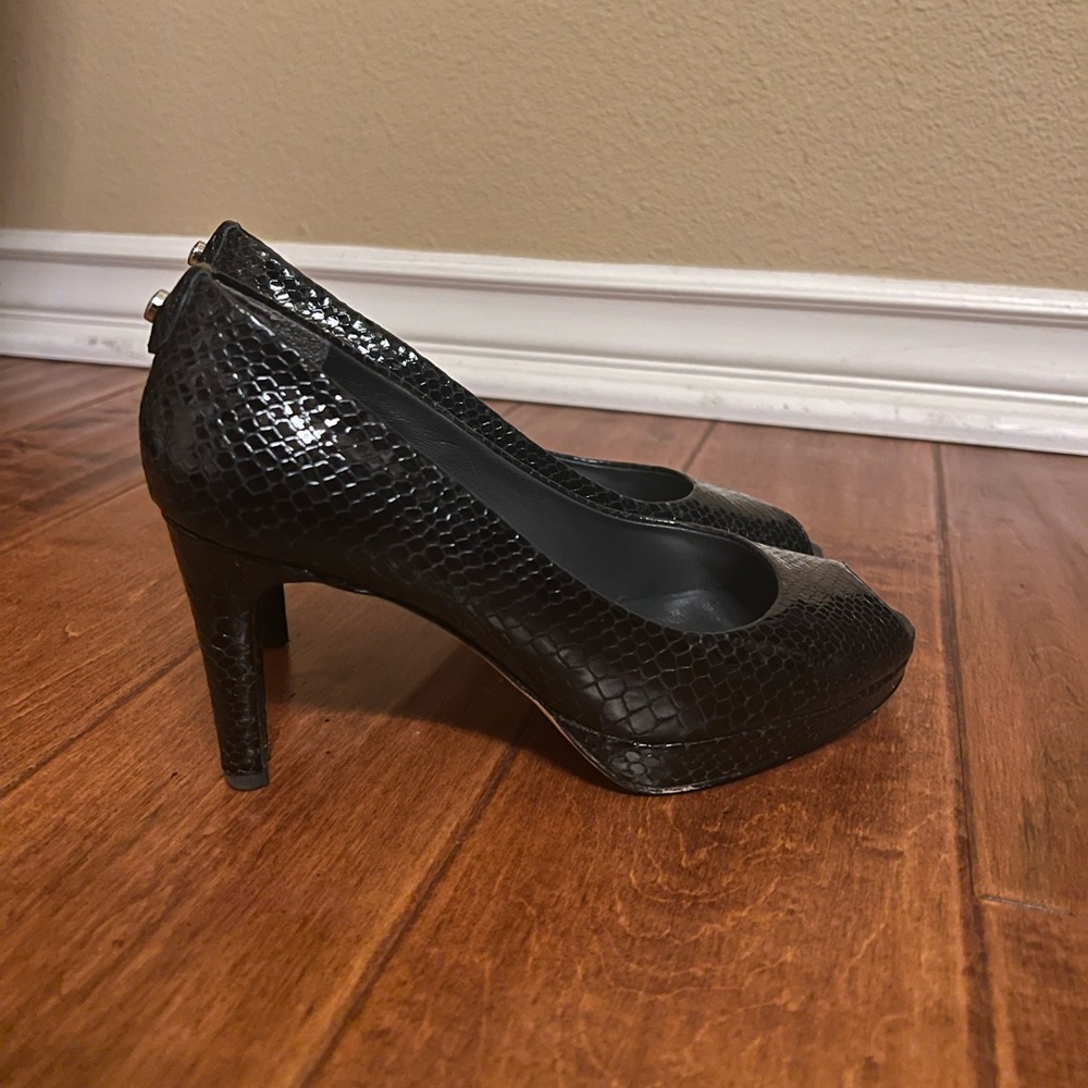 Stuart Weitzman Heels - Picture 6 of 8